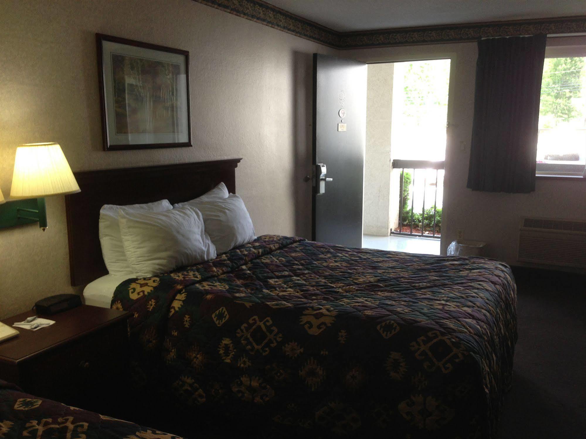 Cherokee Grand Hotel Dış mekan fotoğraf